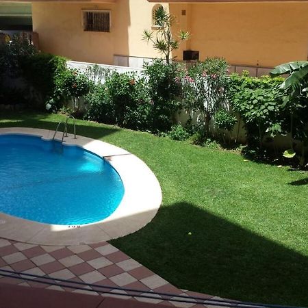 Beautiful Apartment In Third Line Beach Boliches Fuengirola Dış mekan fotoğraf