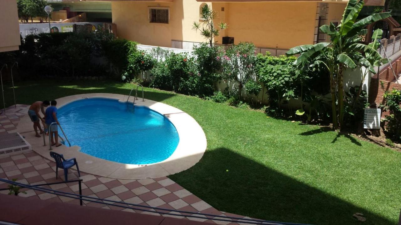 Beautiful Apartment In Third Line Beach Boliches Fuengirola Dış mekan fotoğraf