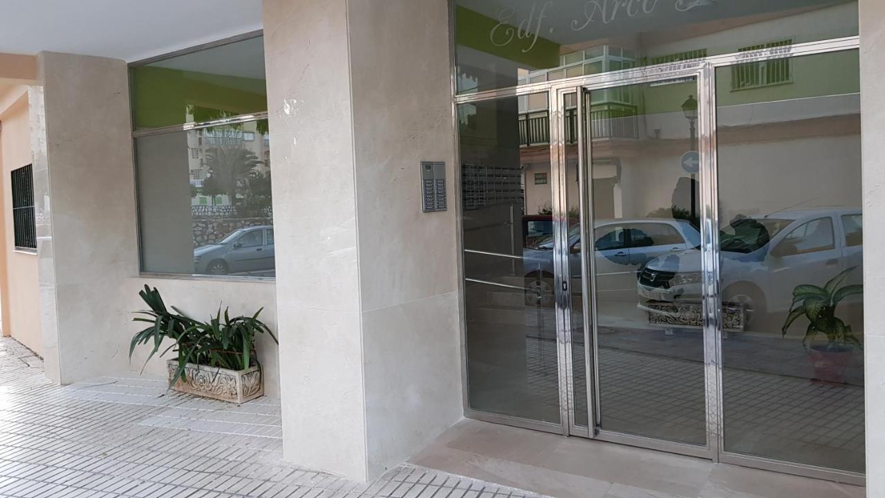 Beautiful Apartment In Third Line Beach Boliches Fuengirola Dış mekan fotoğraf