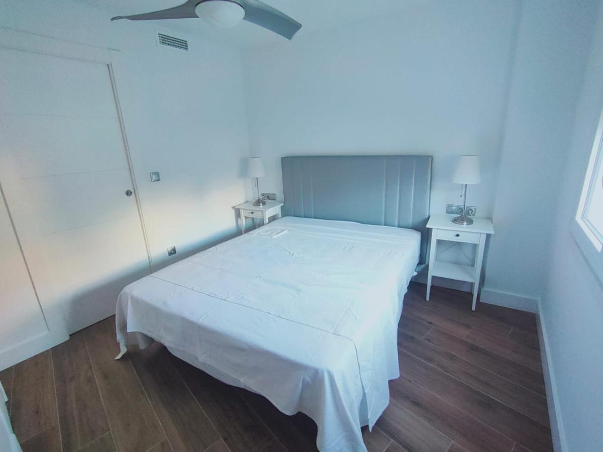 Beautiful Apartment In Third Line Beach Boliches Fuengirola Dış mekan fotoğraf